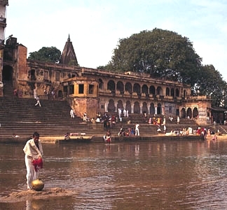 Gaya Falgu River.jpg